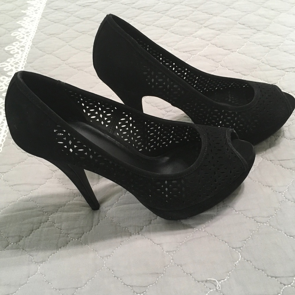 Apt 9 SUEDE HEELS PEEP TOE PLATFORM HEELS